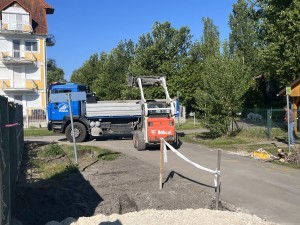 Földmunka és térkőépítés