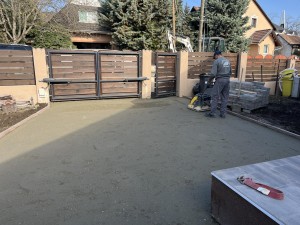 Földmunka és térkőépítés