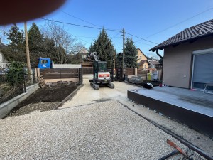 Földmunka és térkőépítés